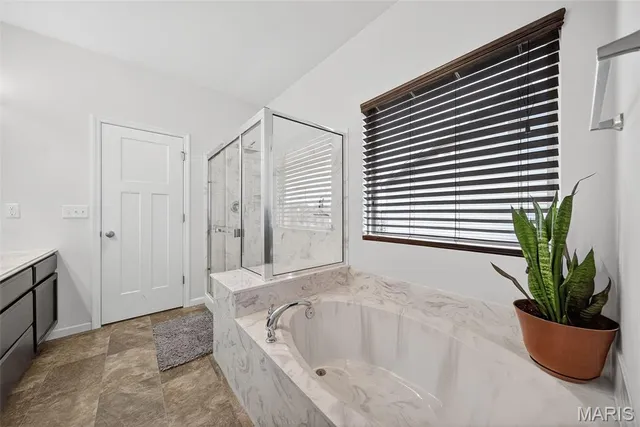 $390,000 | 417 San Antonio Drive, Moscow Mills, MO 63362