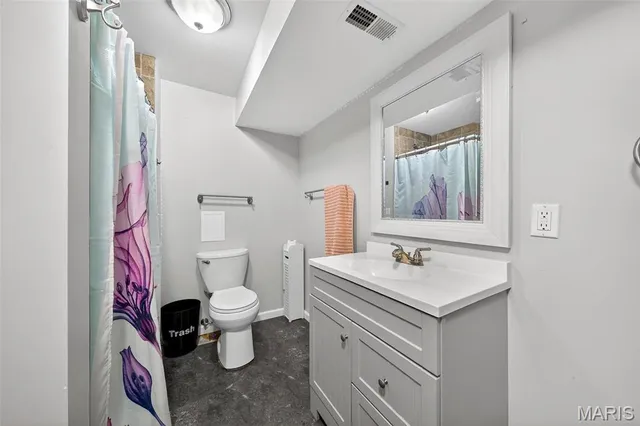 $390,000 | 417 San Antonio Drive, Moscow Mills, MO 63362