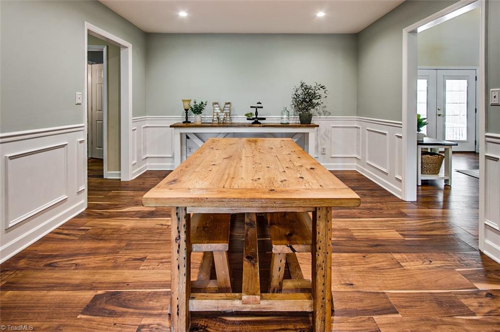 4398 Hoover Hill Road Trinity, NC 27370 - Photo 13 of 38 Dining room