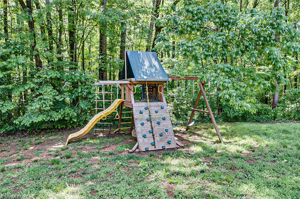 4398 Hoover Hill Road Trinity, NC 27370 - Photo 35 of 38