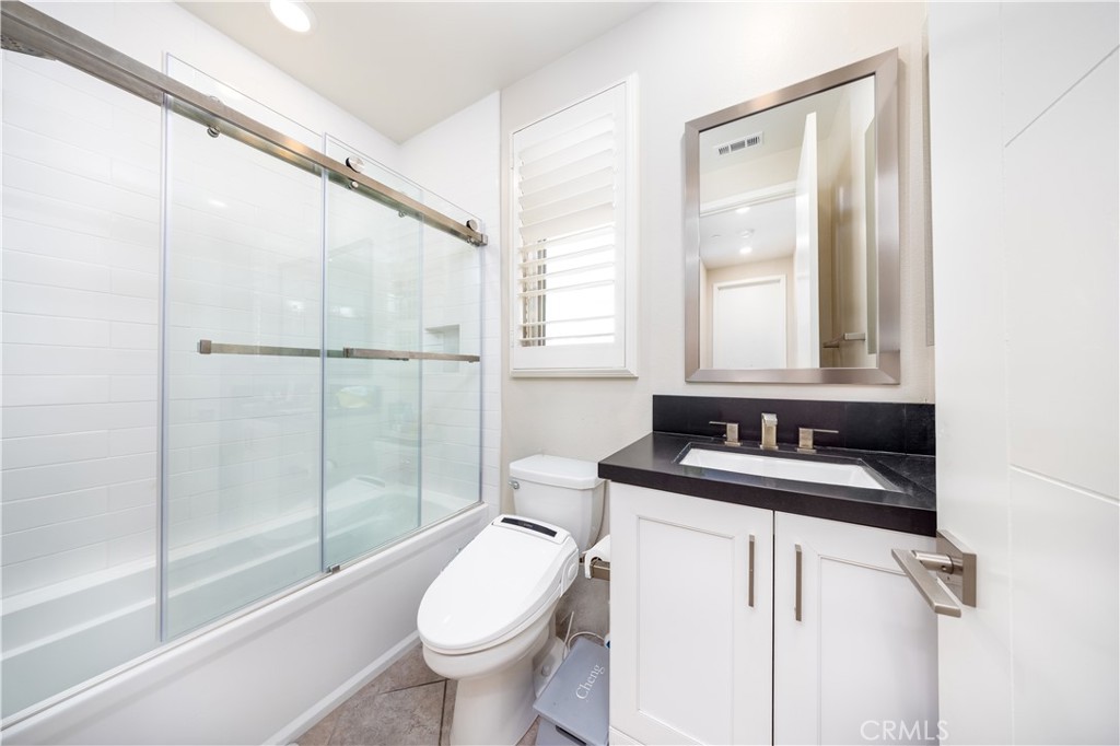 81 Ray Irvine, CA 92618 - Photo 15 of 40