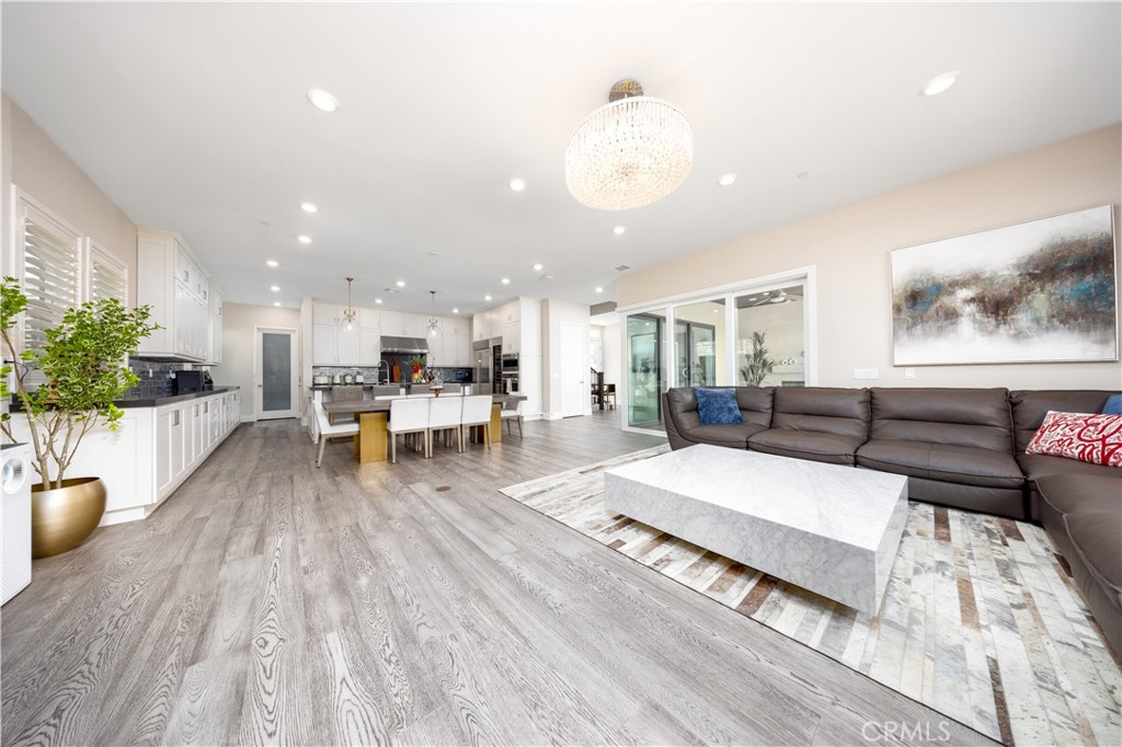 81 Ray Irvine, CA 92618 - Photo 6 of 40