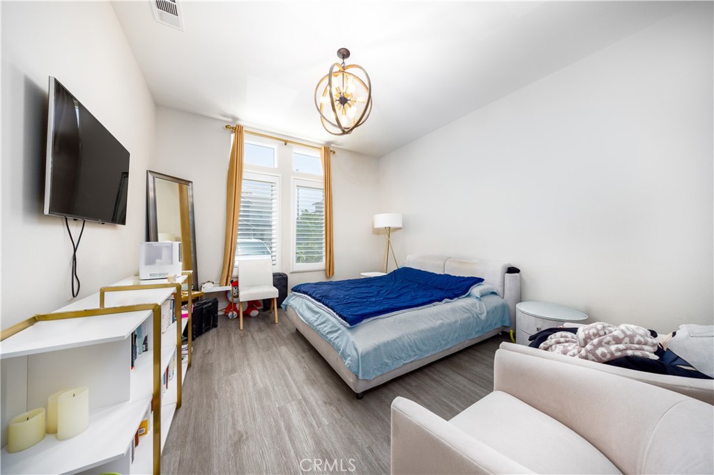 81 Ray Irvine, CA 92618 - Photo 8 of 40