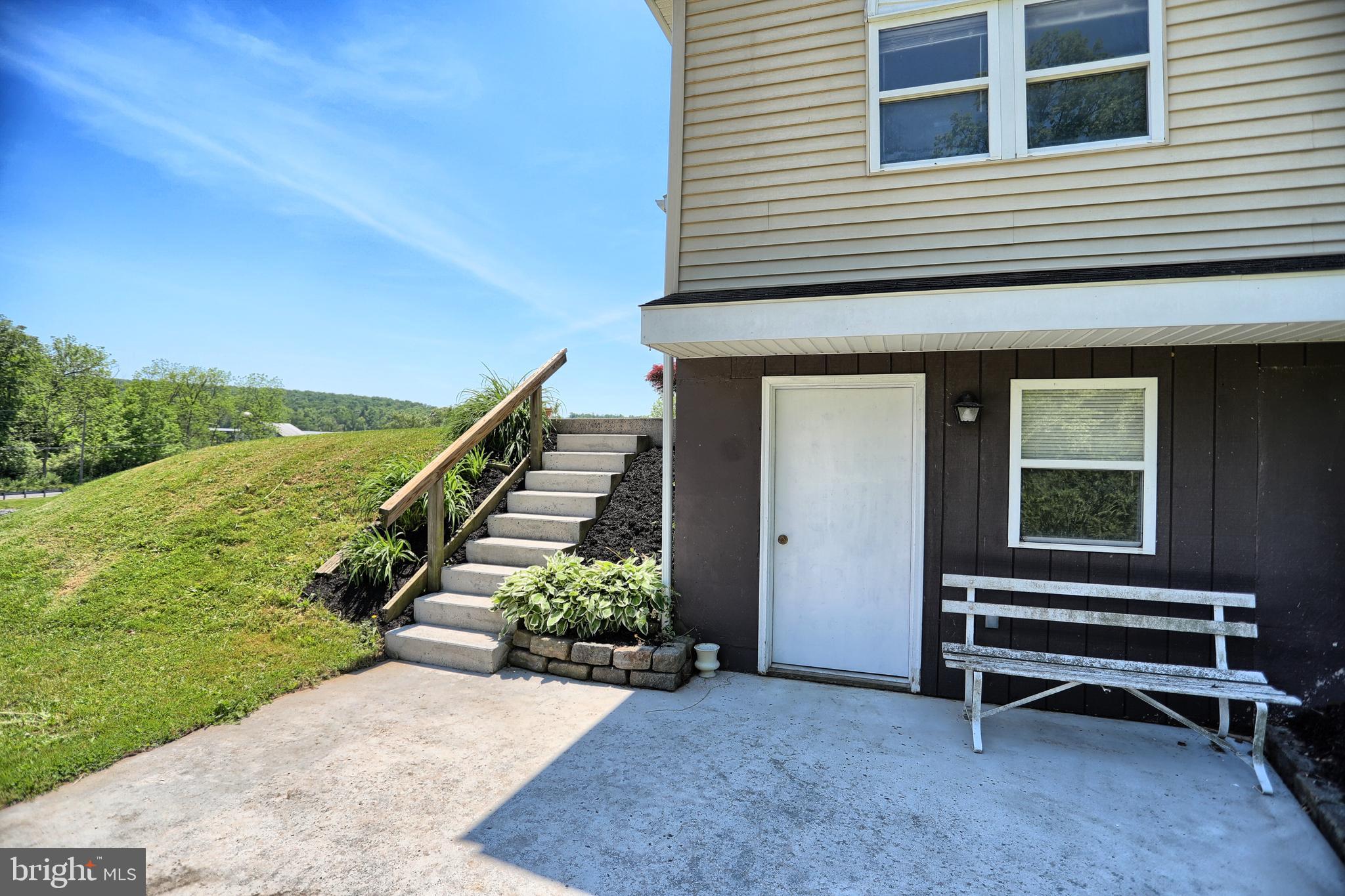 60 Hope Road New Bloomfield, PA 17068 - Photo 3 of 55 Gallery Image 3