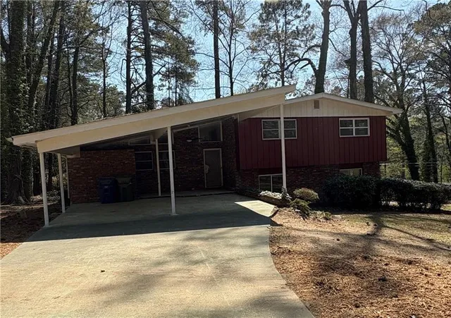 $2,200 | 2948 Keats Drive Southwest, Atlanta, GA 30311