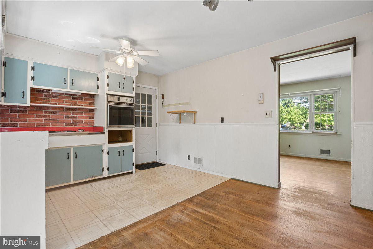 171 1 Mile Road Cranbury, NJ 08512 - Photo 13 of 39 Kitchen/Dining