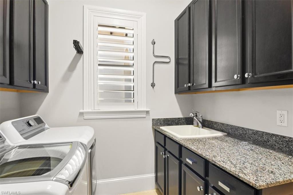 2220 Residence Circle Naples, FL 34105 - Photo 26 of 50