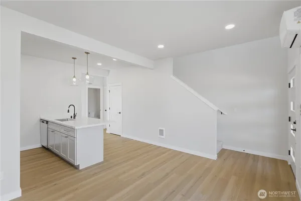 $549,950 | 5128 North 39th Street, Unit B, Tacoma, WA 98407