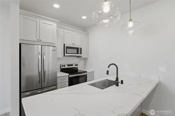 $549,950 | 5128 North 39th Street, Unit B, Tacoma, WA 98407