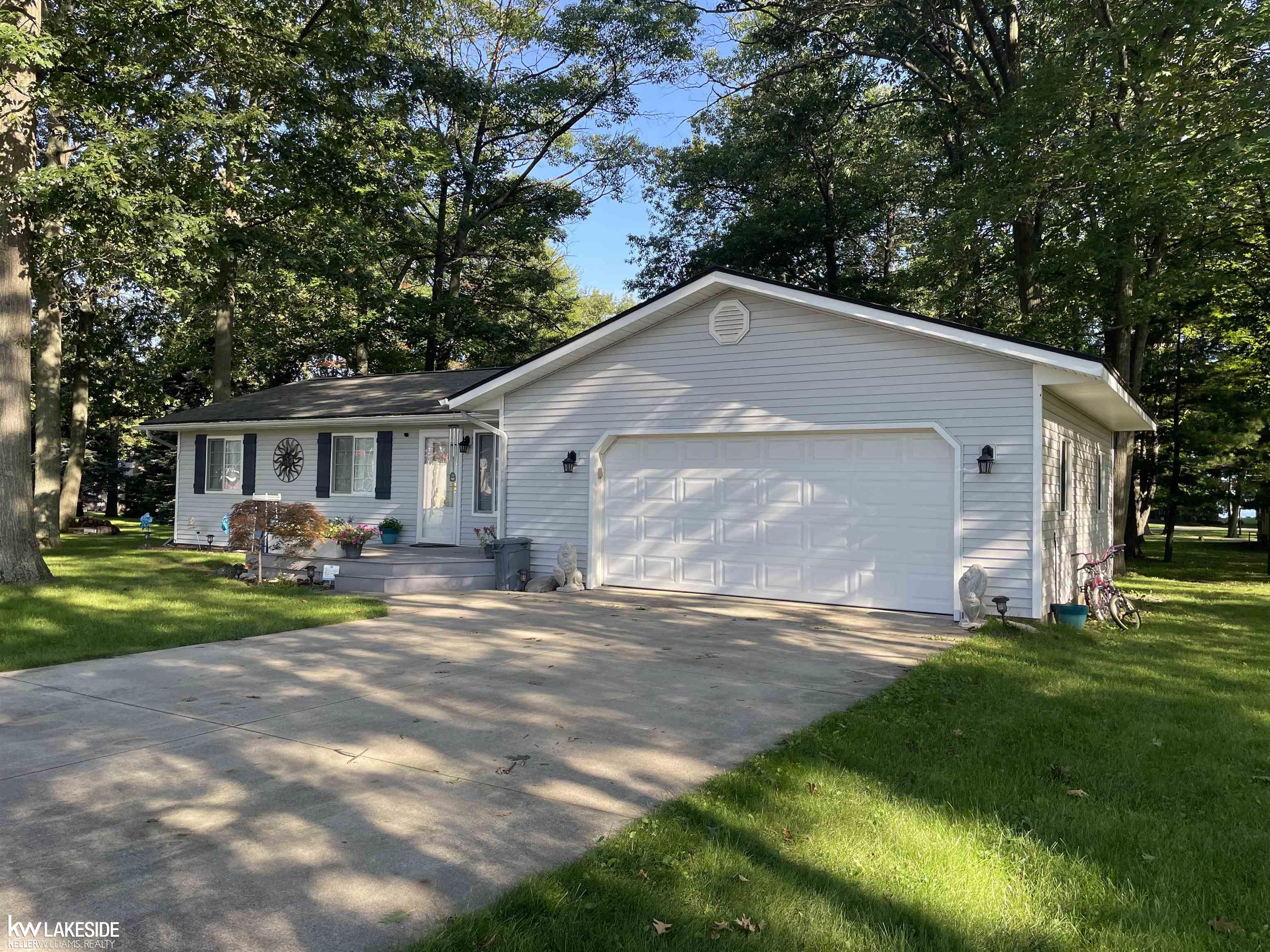 7942 Crescent Beach Road Pigeon, MI 48755 - Photo 2 of 25 Gallery Image 2