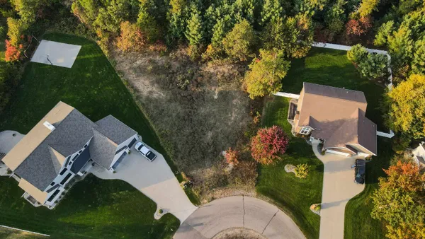 $61,900 | 4350 Sterling Drive, Plover, WI 54467