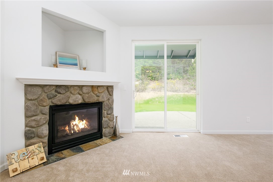 6302 Southwest Cliff Ridge Way Port Orchard, WA 98367 - Photo 13 of 39 Gallery Image 13