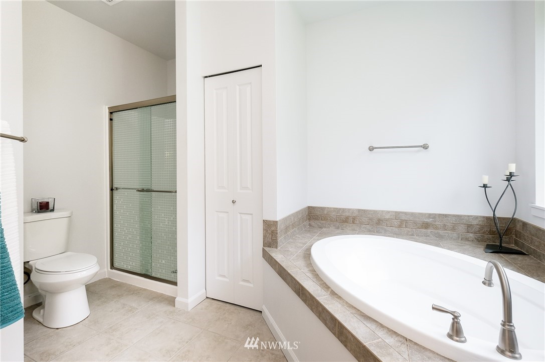 6302 Southwest Cliff Ridge Way Port Orchard, WA 98367 - Photo 24 of 39 Gallery Image 24