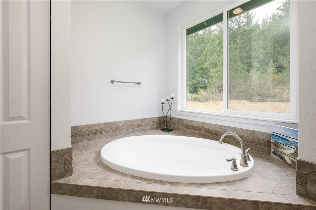 6302 Southwest Cliff Ridge Way Port Orchard, WA 98367 - Photo 25 of 39 Gallery Image 25