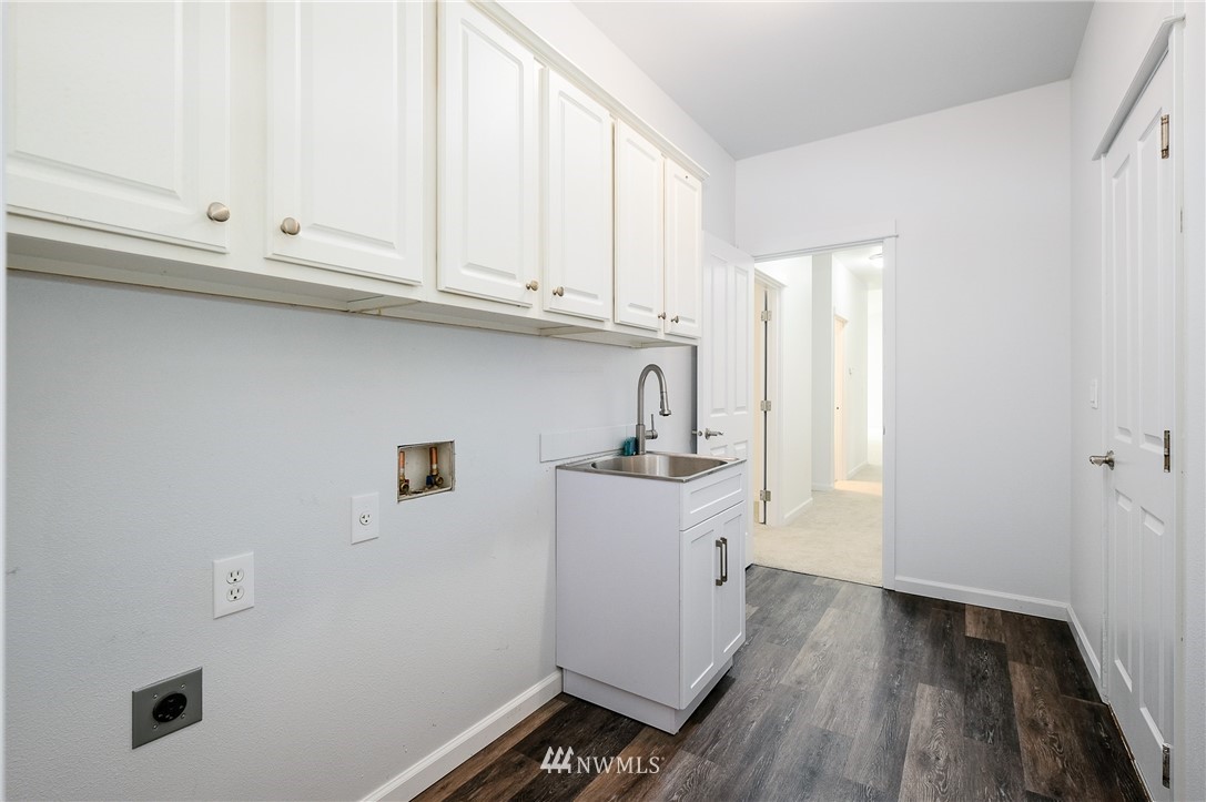 6302 Southwest Cliff Ridge Way Port Orchard, WA 98367 - Photo 27 of 39 Gallery Image 27