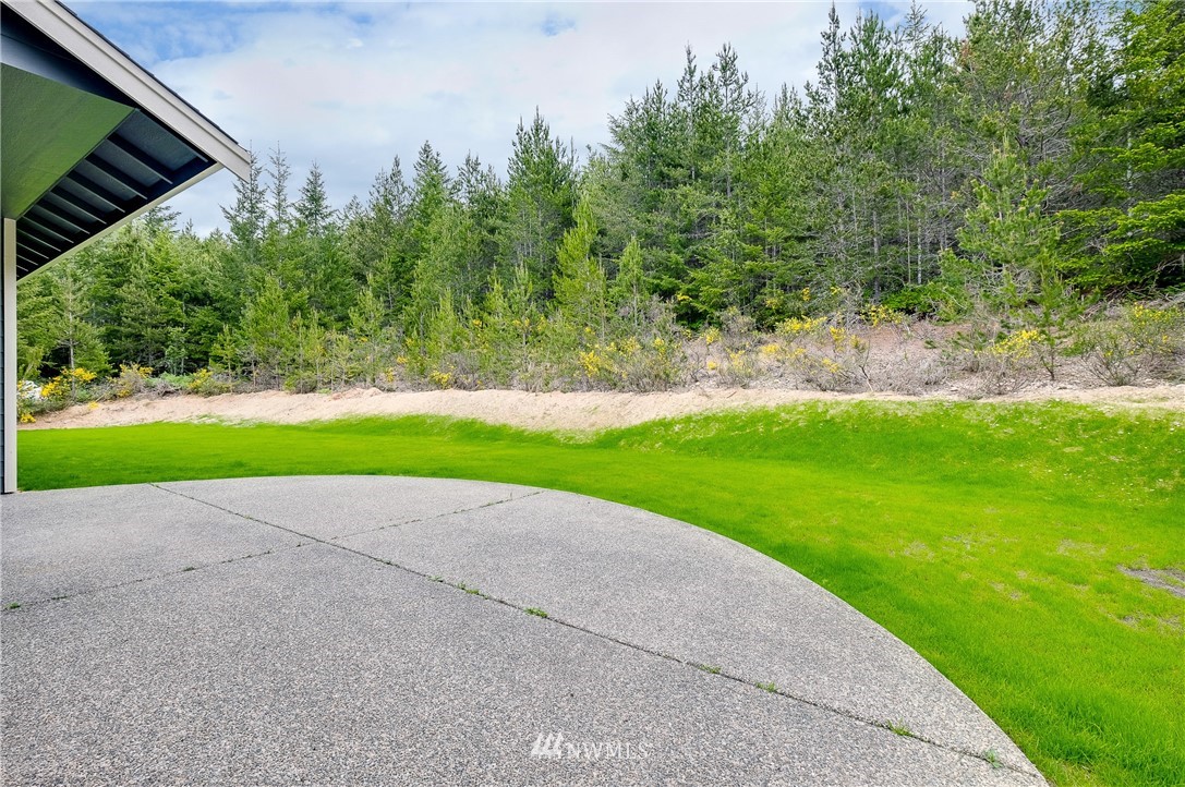 6302 Southwest Cliff Ridge Way Port Orchard, WA 98367 - Photo 28 of 39 Gallery Image 28