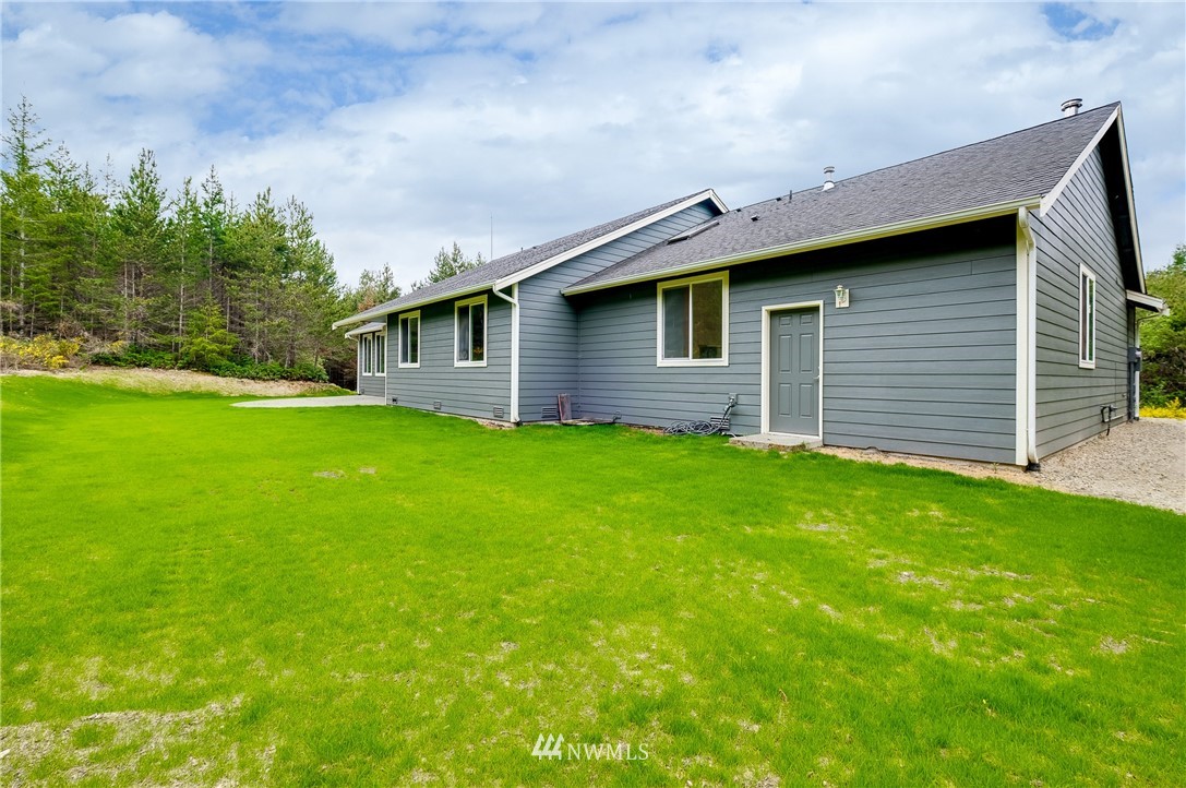 6302 Southwest Cliff Ridge Way Port Orchard, WA 98367 - Photo 32 of 39 Gallery Image 32