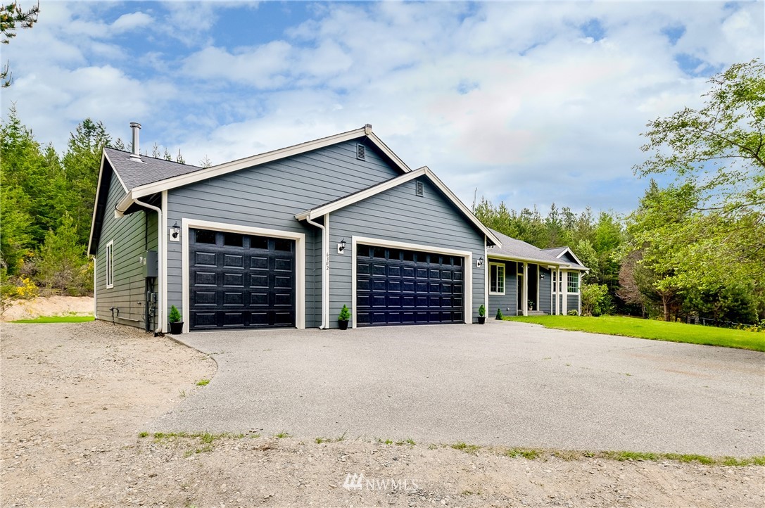 6302 Southwest Cliff Ridge Way Port Orchard, WA 98367 - Photo 35 of 39 Gallery Image 35
