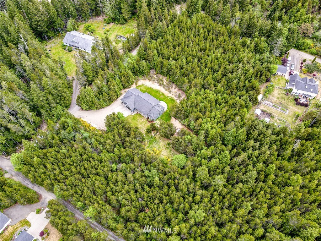 6302 Southwest Cliff Ridge Way Port Orchard, WA 98367 - Photo 38 of 39 Gallery Image 38