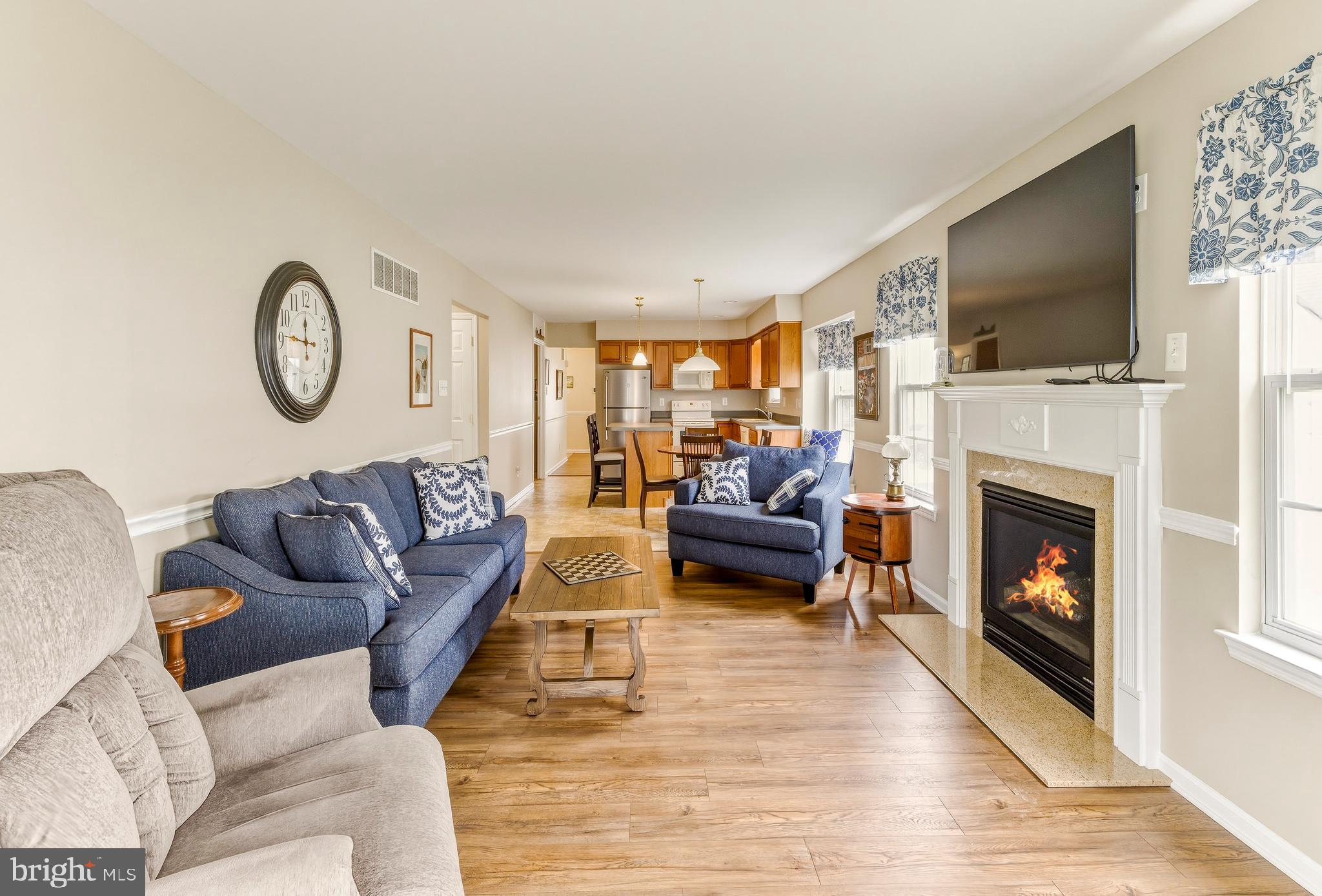 12 Eagle Ridge Drive Mantua, NJ 08051 - Photo 3 of 22 Spacious & Cozy Living Room with new floors