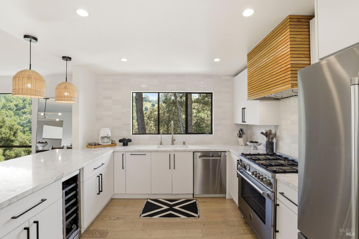 24 Dominican Drive San Rafael, CA 94901 - Photo 11 of 30