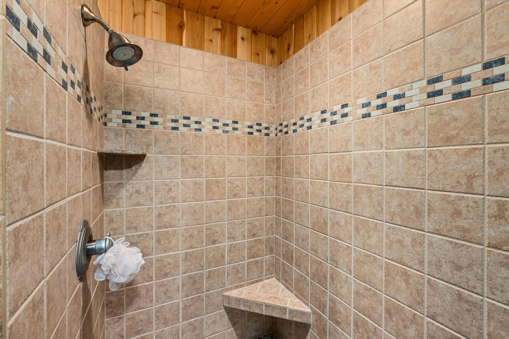 33092 Southeast Van Dissel Rd Valley Valley, WA 99181 - Photo 11 of 27