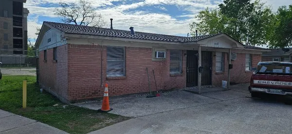 $700 | 218 West 44th Street, Unit 7, Houston, TX 77018