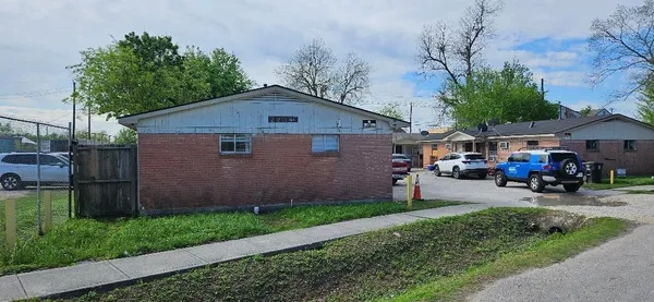 $700 | 218 West 44th Street, Unit 7, Houston, TX 77018