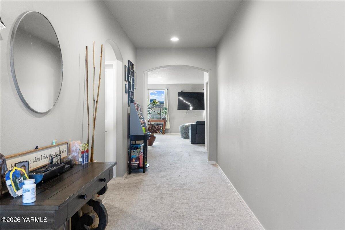 6112 Judd Avenue Yakima, WA 98903 - Photo 3 of 31 08-IMGC7708