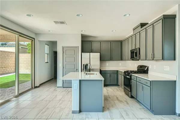 $2,475 | 10271 Bark Pine Court, Las Vegas, NV 89166