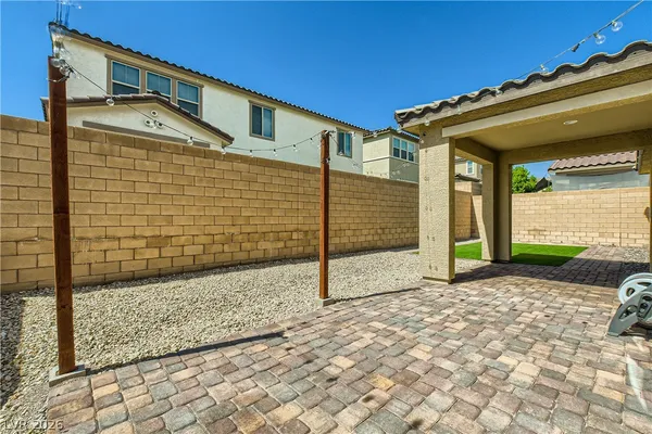 $2,475 | 10271 Bark Pine Court, Las Vegas, NV 89166