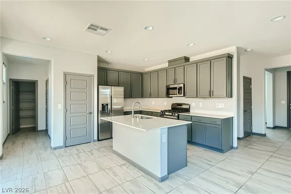 $2,475 | 10271 Bark Pine Court, Las Vegas, NV 89166