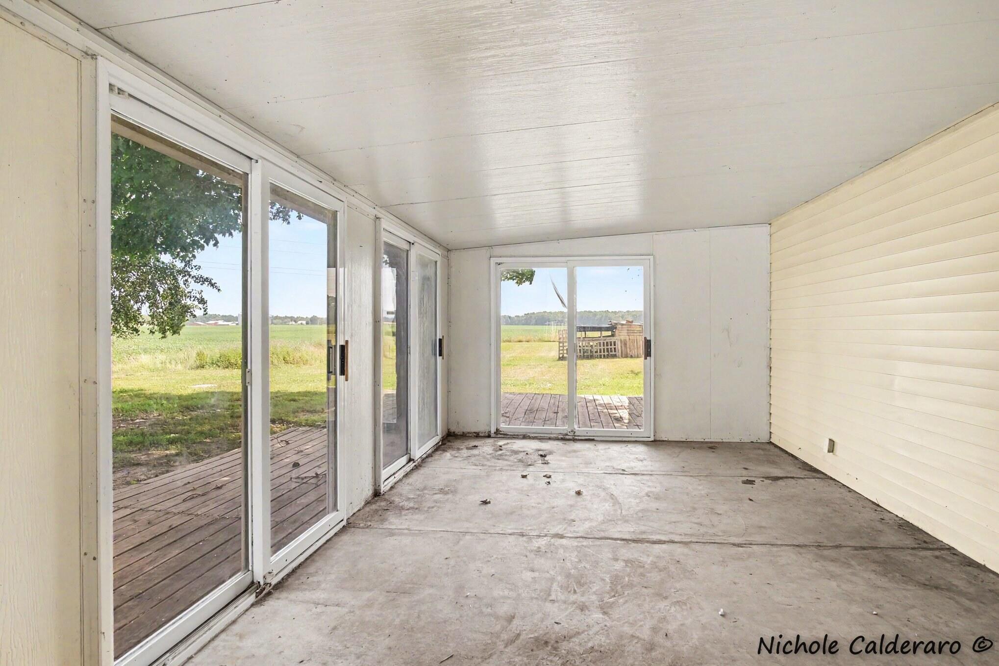 9640 East Condensery Road Carson City, MI 48811 - Photo 22 of 28 Sunroom