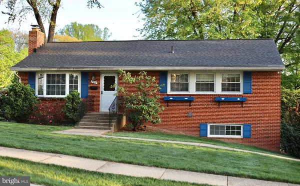 $725,000 | 7919 Ellet Road, Springfield, VA 22151