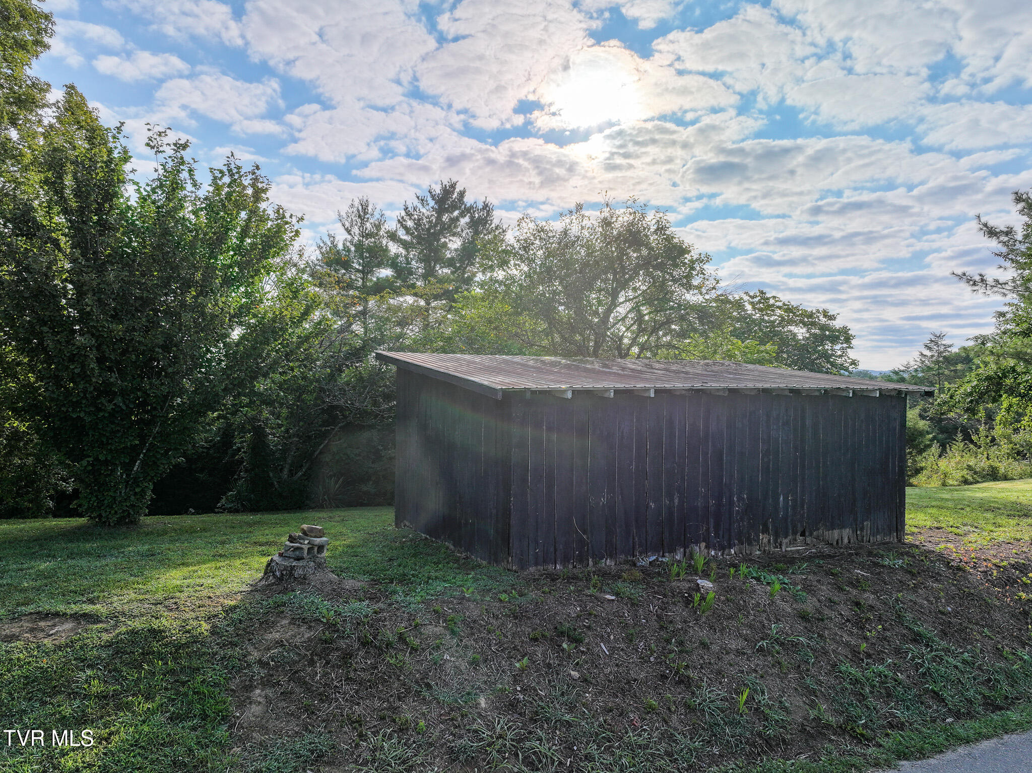 2395 Fodderstack Mountain Loop Greeneville, TN 37745 - Photo 13 of 51 DJI_20250910050646_0873_D