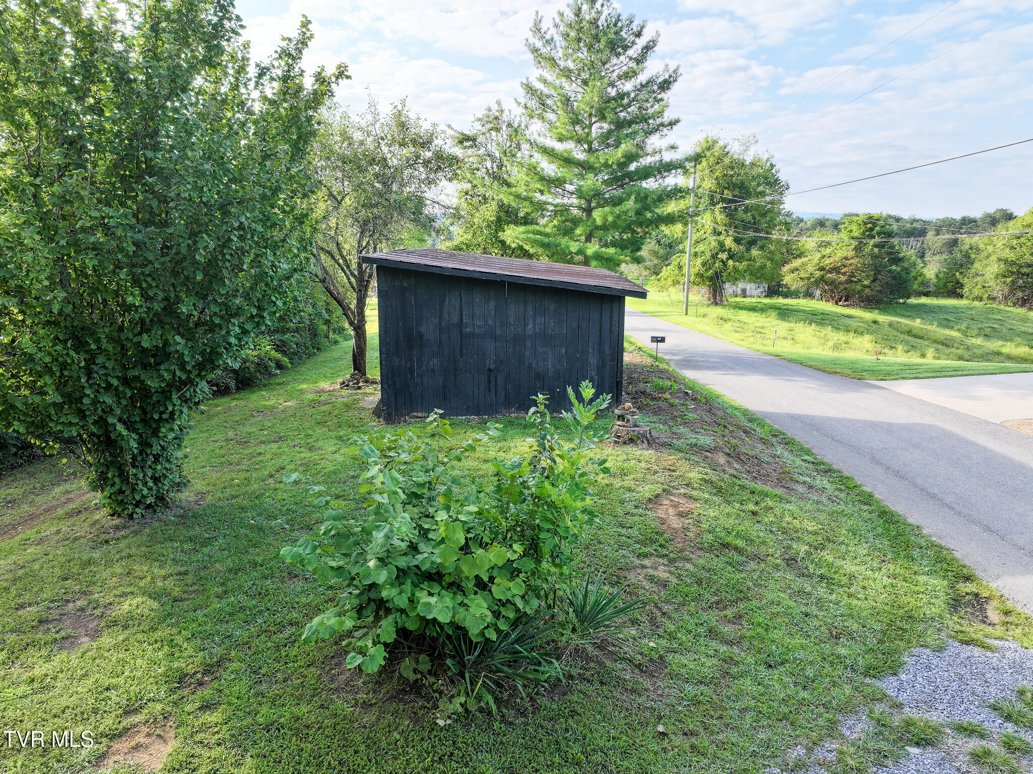 2395 Fodderstack Mountain Loop Greeneville, TN 37745 - Photo 16 of 51 DJI_20250910050806_0877_D