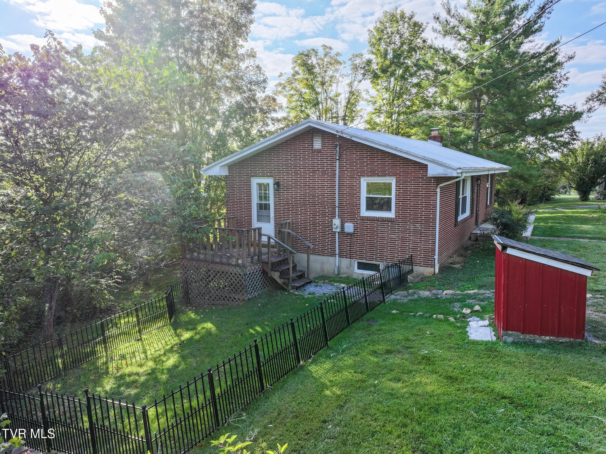 2395 Fodderstack Mountain Loop Greeneville, TN 37745 - Photo 2 of 51 DJI_20250910051218_0884_D