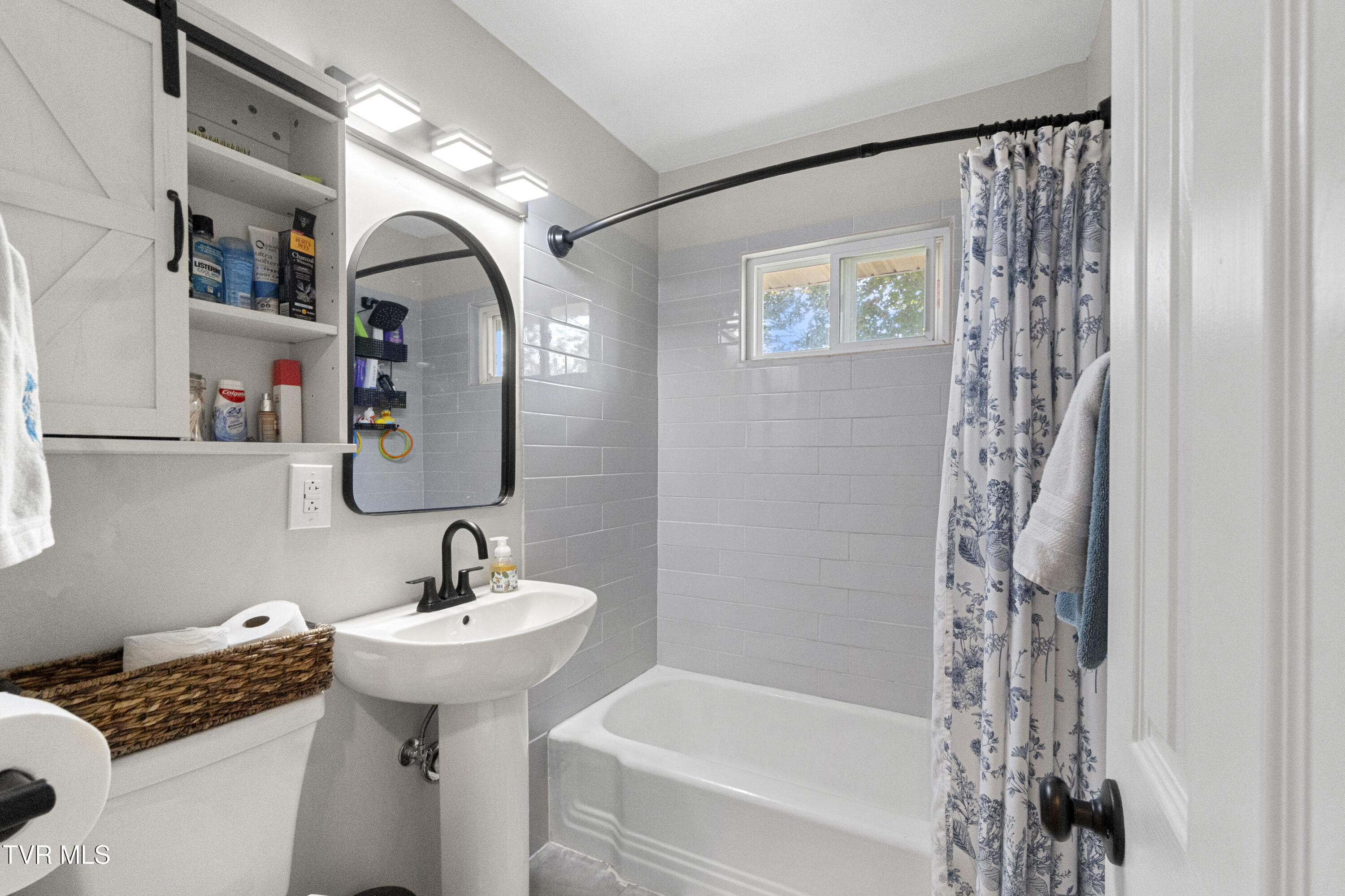 2395 Fodderstack Mountain Loop Greeneville, TN 37745 - Photo 28 of 51 DSC06228