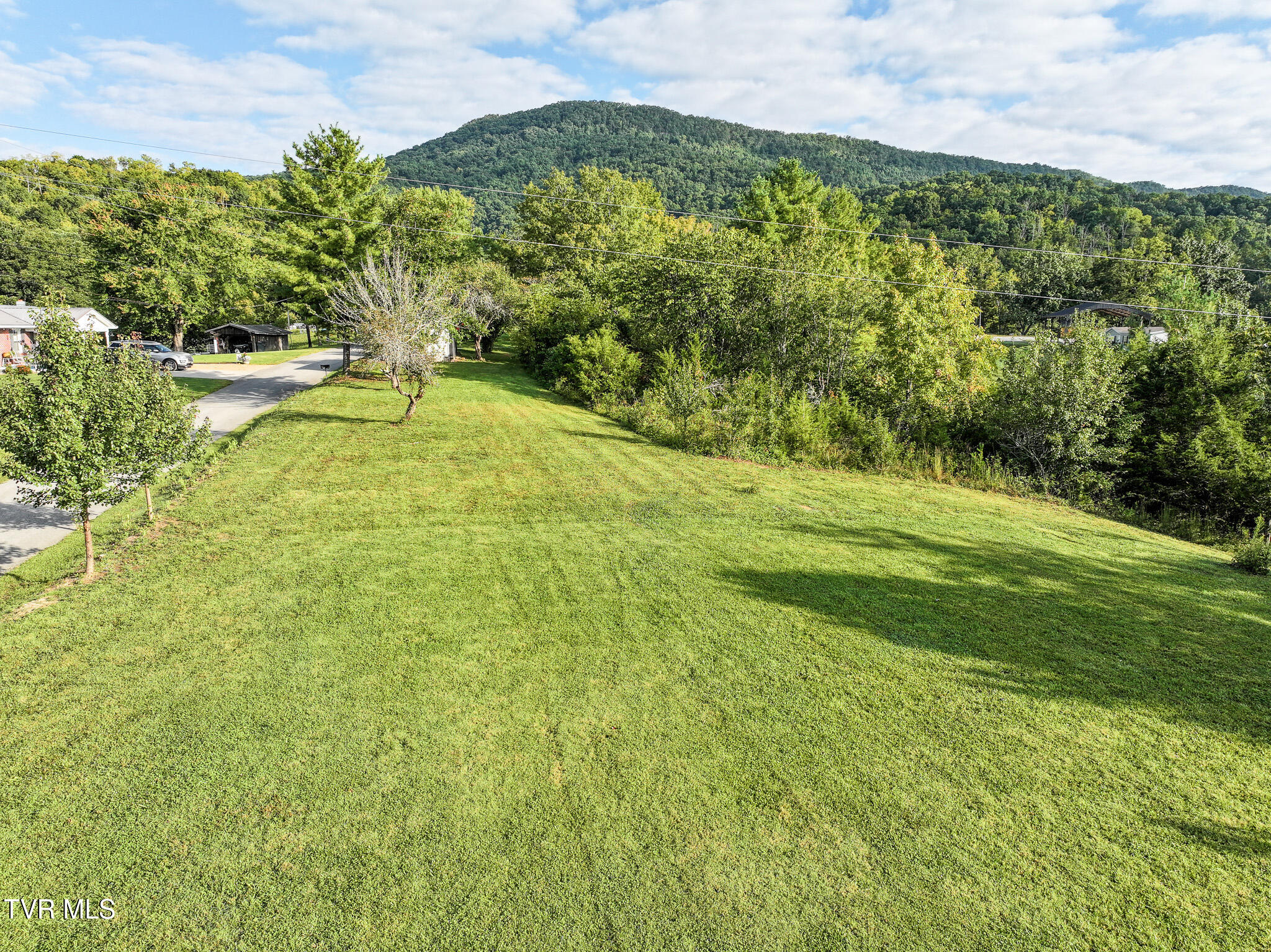 2395 Fodderstack Mountain Loop Greeneville, TN 37745 - Photo 31 of 51 DJI_20250910051743_0900_D