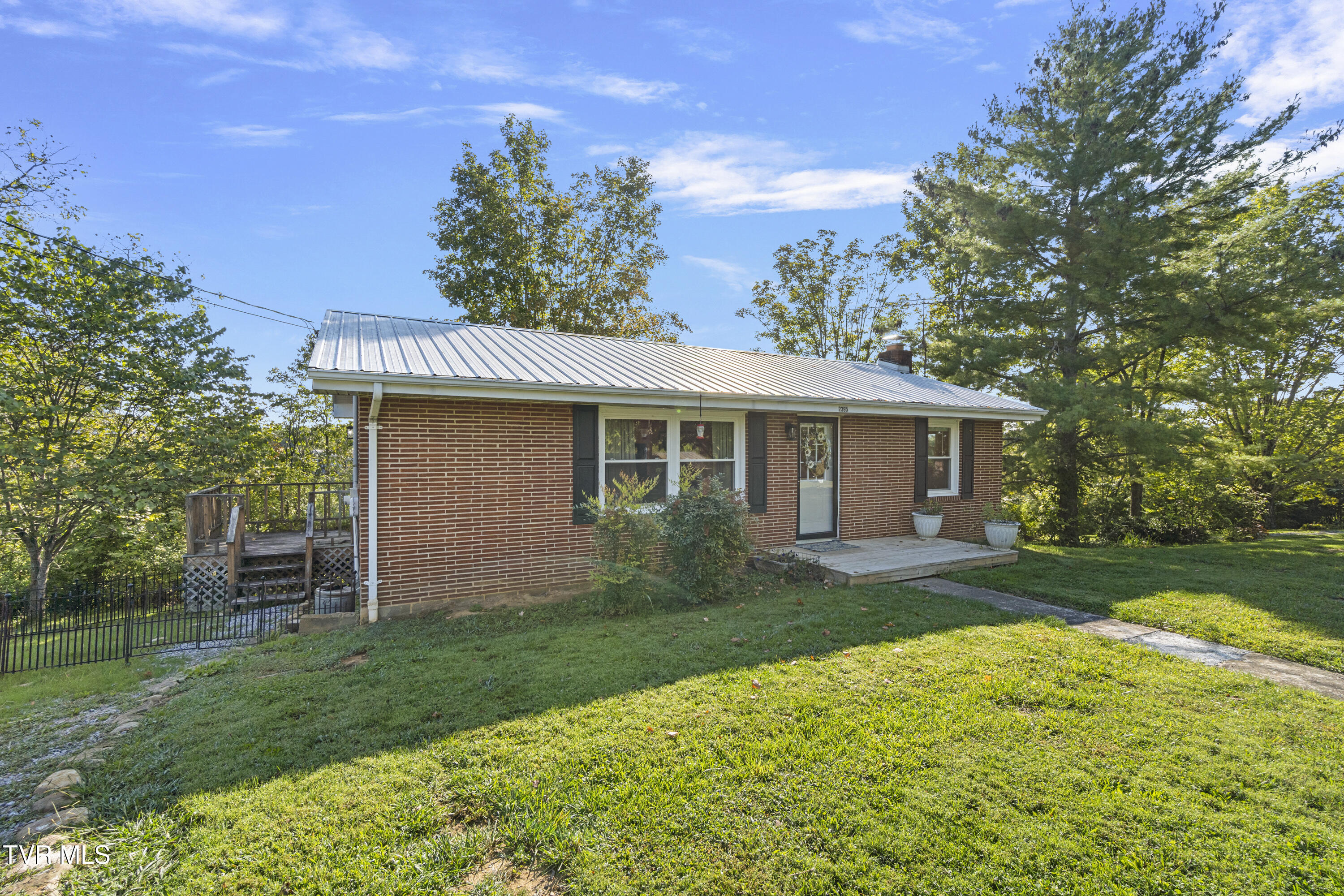 2395 Fodderstack Mountain Loop Greeneville, TN 37745 - Photo 41 of 51 DSC06237