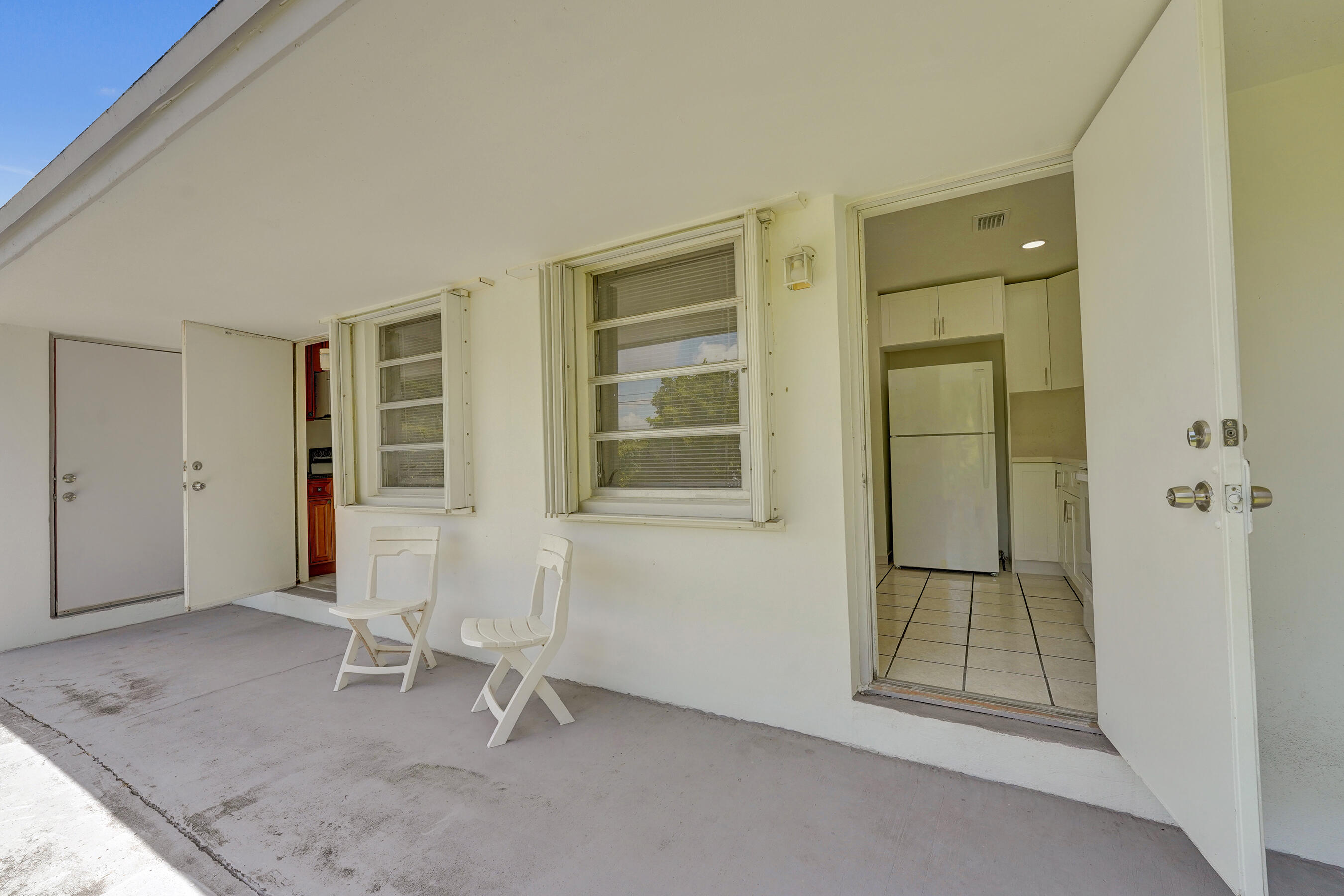 5830 Garfield Street Hollywood, FL 33021 - Photo 49 of 54 Back Entrance