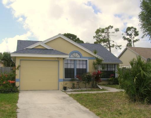 1228 Chippewa Street Jupiter, FL 33458 - Photo 1 of 8 Primary Photo