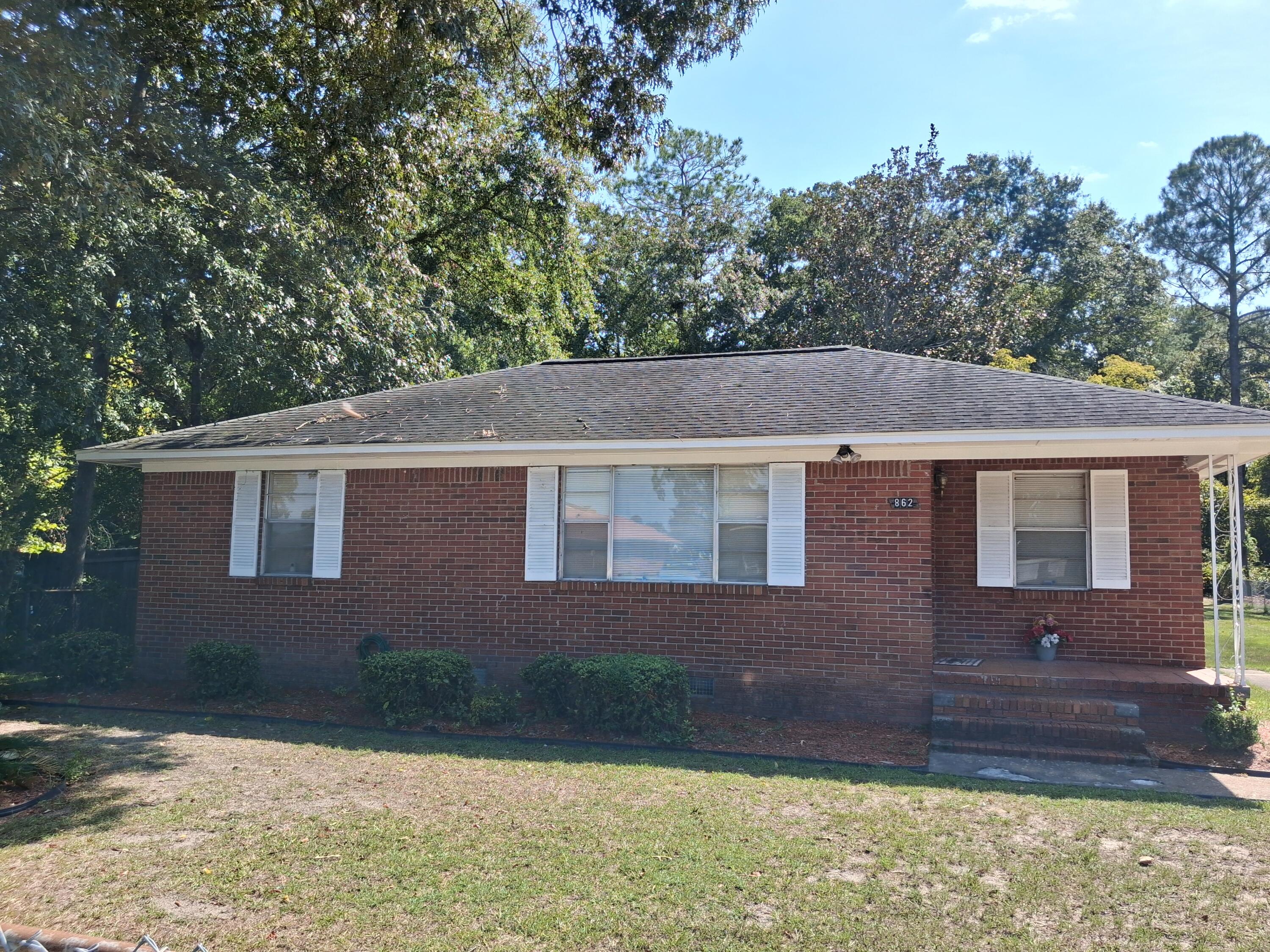 862 Manchester Road Sumter, SC 29154 - Photo 1 of 11 20260915_144755