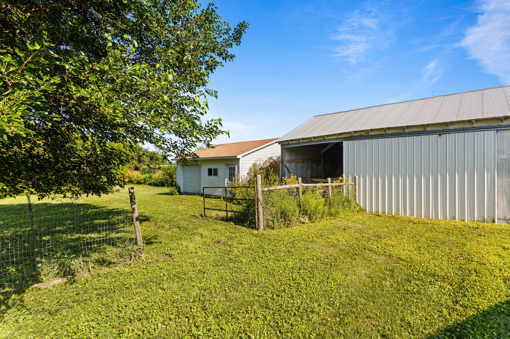 3511 North Rising Road Champaign, IL 61822 - Photo 7 of 39