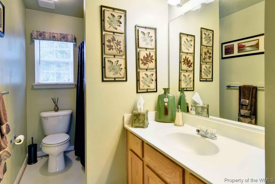 3409 Rilee Circle Toano, VA 23168 - Photo 23 of 27 2nd Floor Full Bathroom
