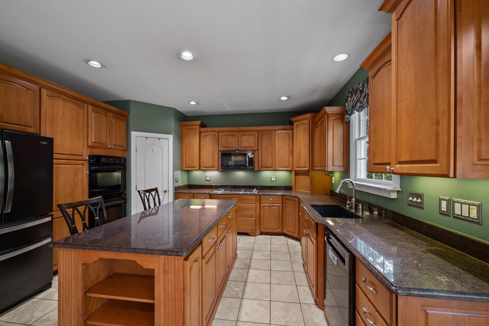 12221 Jerusalem Road Kingsville, MD 21087 - Photo 43 of 66 Large Island for entertaining