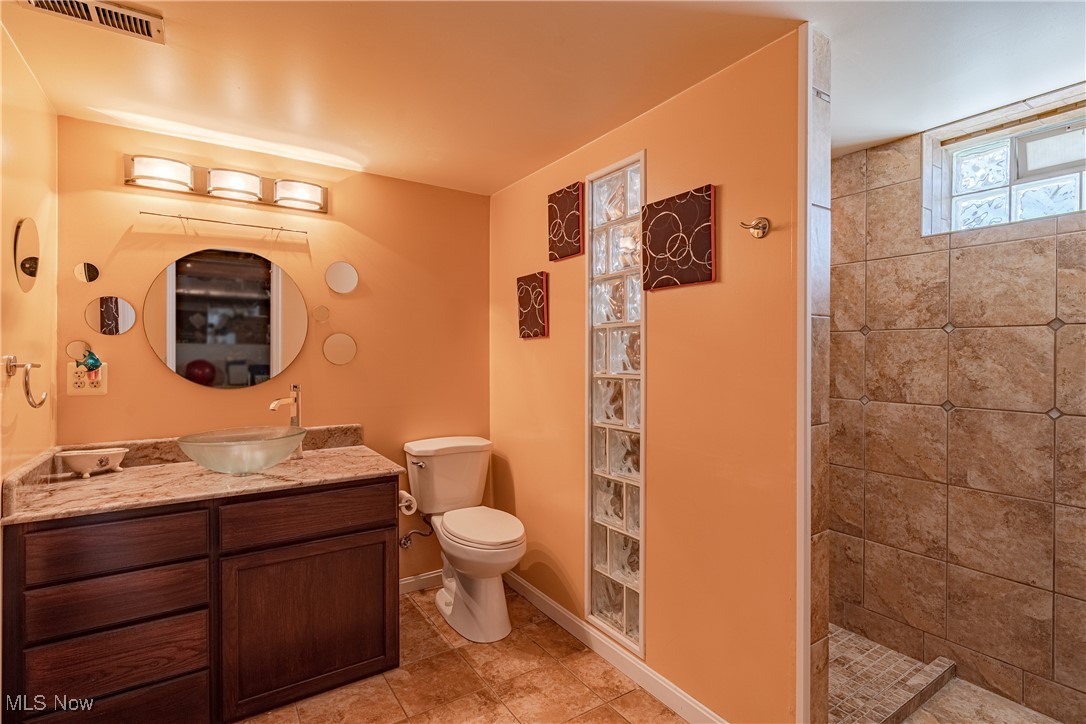 7538 Ridge Road Parma, OH 44129 - Photo 25 of 40 Gallery Image 25