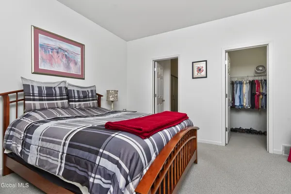 $393,000 | 7 Jordan Point Drive, North Greenbush, NY 12180