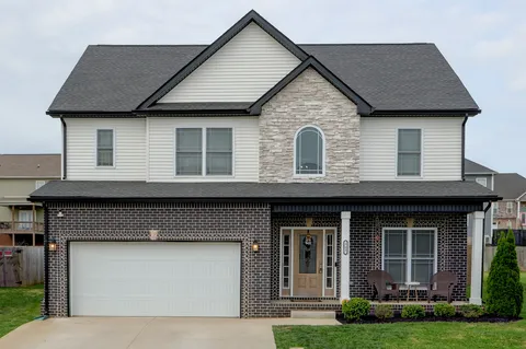 $370,000 | 762 Buffalo Frd Drive, Clarksville, TN 37042