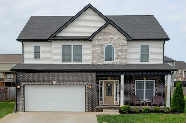 $380,000 | 762 Buffalo Frd Drive, Clarksville, TN 37042